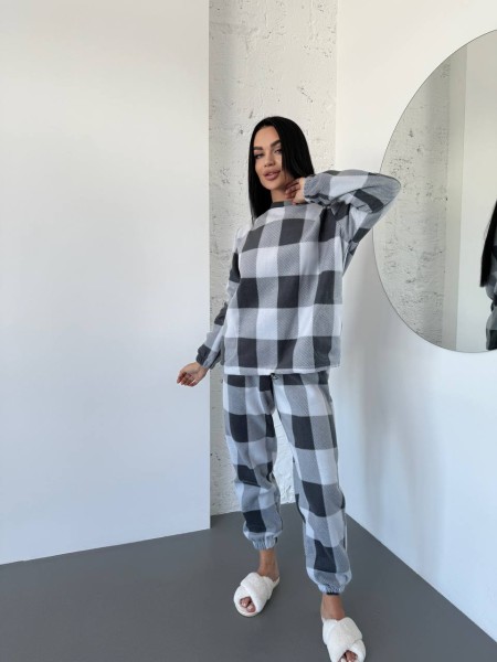 Жіночій теплий костюм для дому в клітку графiтового кольору 29816