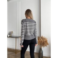 Жіночий короткий светр у смужку сірого кольору 29866