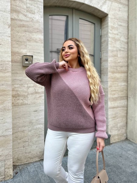 В'язаний жіночий светр пудрового кольору 29898