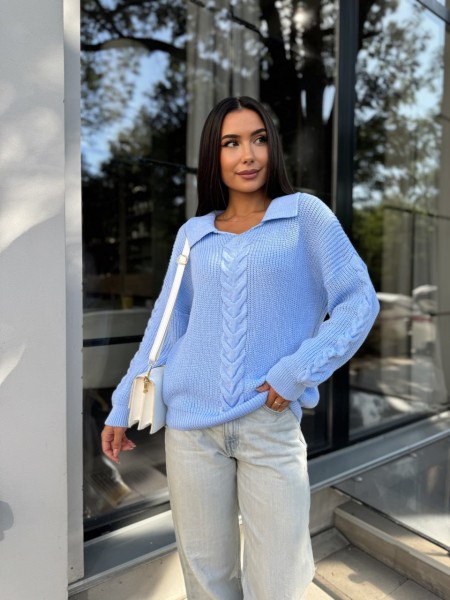 Жіноча кофта з відкладеним коміром блакитного кольору 29955