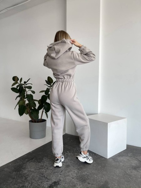 Теплий жіночий комбінезон із вушками бежевого кольору 29991