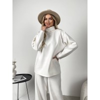 Жіночий ангоровий костюм молочного кольору 30028