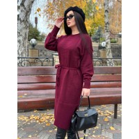 Теплое платье с поясом бордового цвета 30082