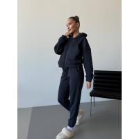 Женский спортивный костюм на флисе графитового цвета 30106