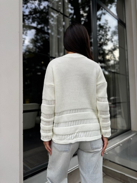 Жіночий базовий светр молочного кольору 30182