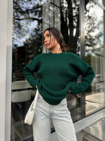 Жіночий базовий светр смарагдового кольору 30183