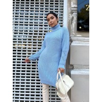 В'язана сукня зі стійкою блакитного кольору 30205
