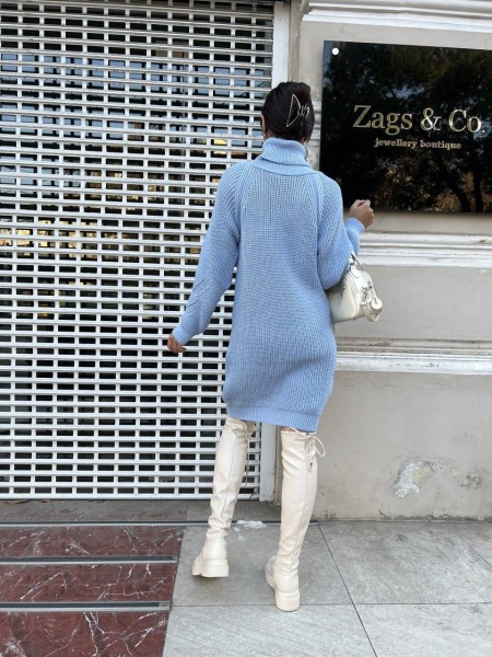 В'язана сукня зі стійкою блакитного кольору 30205