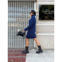 В'язана сукня зі стійкою синього кольору 30206