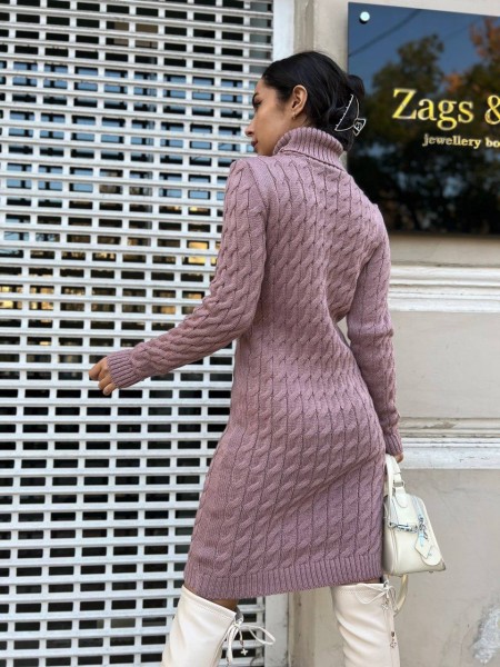 В'язана сукня з горловиною пудрового кольору 30209