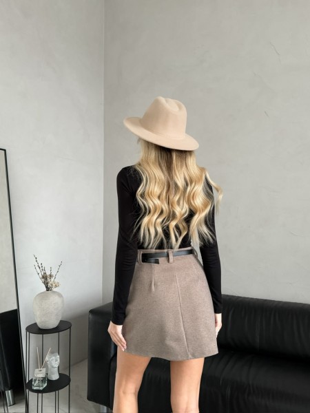 Жіноча тепла спідниця бежевого кольору 30224