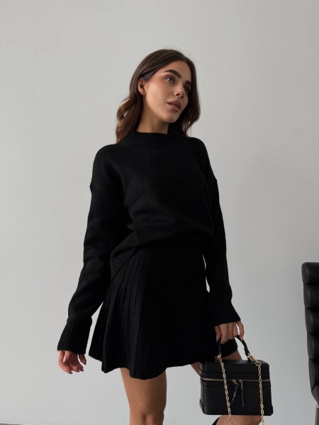 Женский теплый костюм 2-ка с юбкой черного цвета 30260