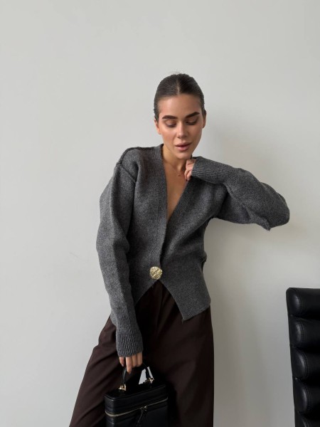 Укорочений кардиган на гудзику сiрого кольору 30273