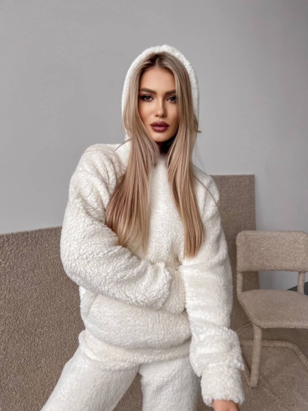 Женский теплый костюм с меха Тедди белого цвета 30300