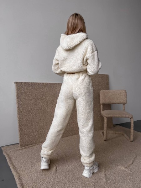 Женский теплый костюм с меха Тедди белого цвета 30300