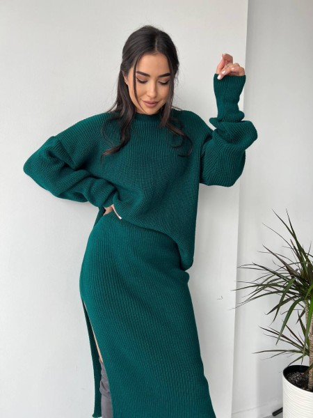 Женский теплый костюм с юбкой изумрудного цвета 30418