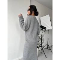 Жіночий теплий костюм зі спідницею сiрого кольору 30419