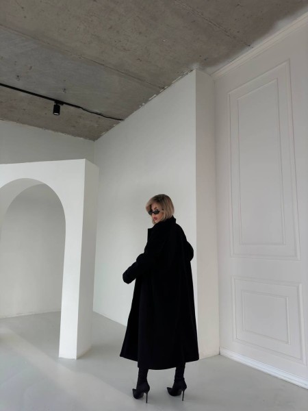 Жіноче кашемірове пальто чорного кольору 30429