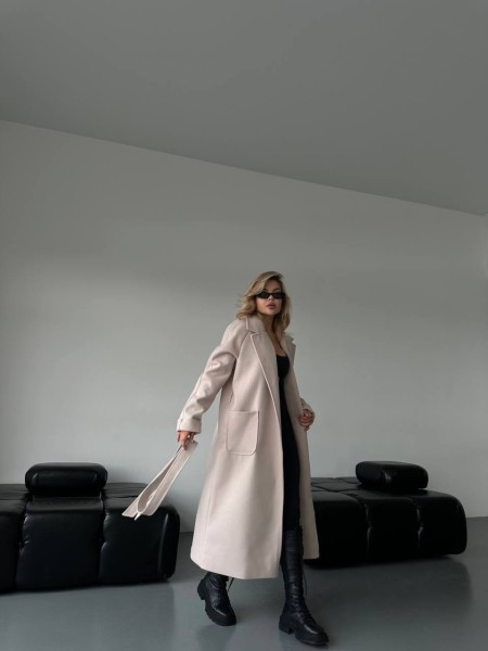 Жіноче кашемірове пальто з накладними карманами бежевого кольору 30434