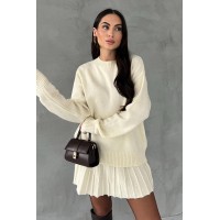 Жіночий теплий костюм 2-ка зі спідницею молочного кольору 30500