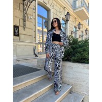 Легкий прогулянковий костюм зебра бiлого кольору 30574