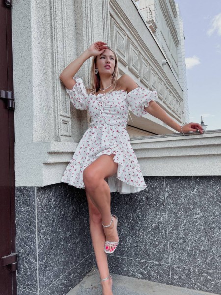 Муслиновое платье мини белого цвета в мелкую розу 30671