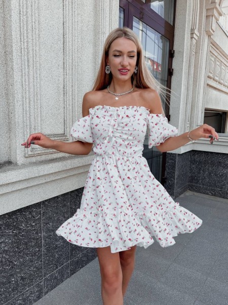 Муслиновое платье мини белого цвета в мелкую розу 30671