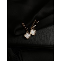 Сережки "Клевер" золотого кольору 30717