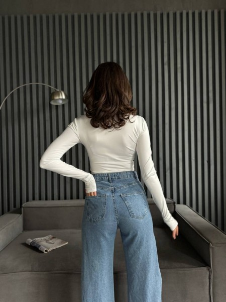 Базовый однотонный боди на молнии белого цвета 30707