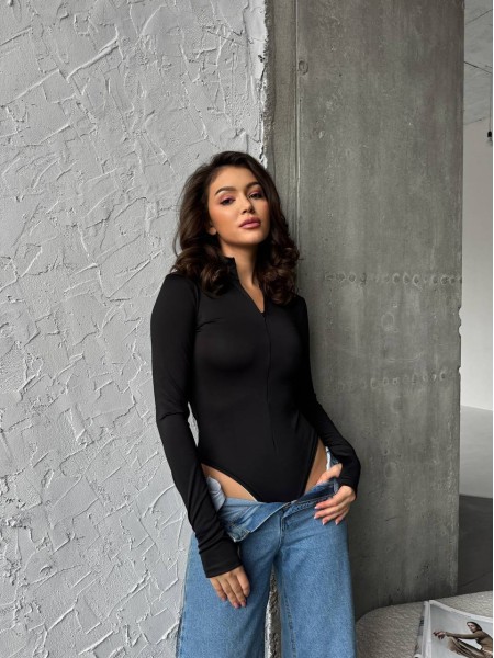 Базовый однотонный боди на молнии черного цвета 30708