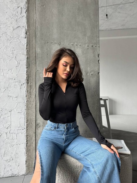 Базовый однотонный боди на молнии черного цвета 30708