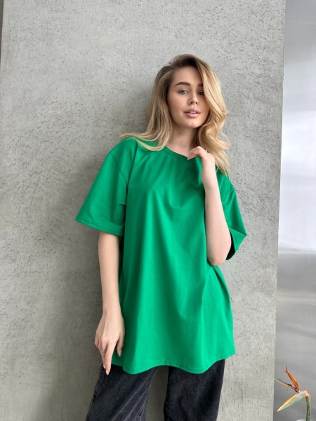 Базова жіноча футболка зеленого кольору 30731