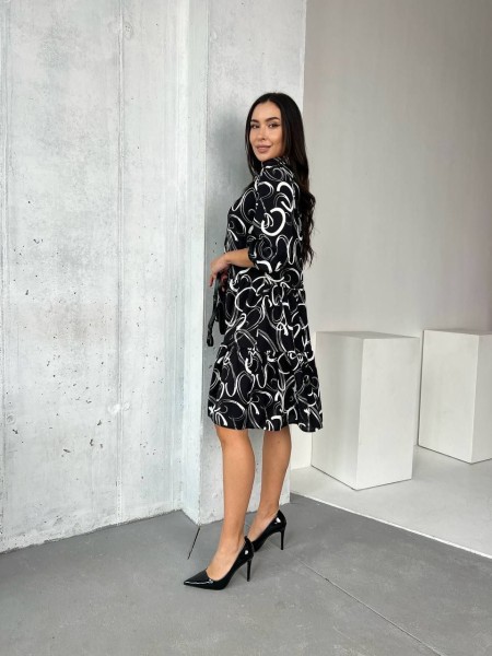 Повседневное платье свободного кроя на пуговицах черного цвета 30760