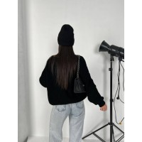 В'язаний жіночий светр чорного кольору 30818