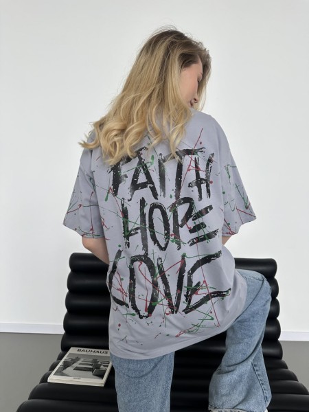 Базова жіноча футболка з написом сiрого кольору 30822