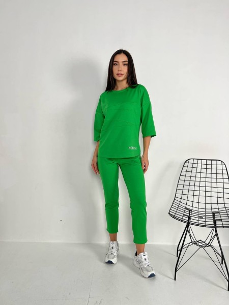 Легкий костюм для жінок зеленого кольору 30837