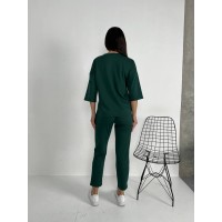 Легкий женский костюм изумрудного цвета 30839