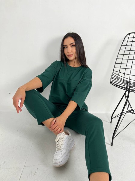 Легкий костюм для жінок смарагдового кольору 30839