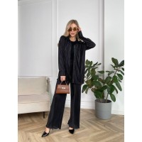 Легкий женский классический костюм черного цвета 30845