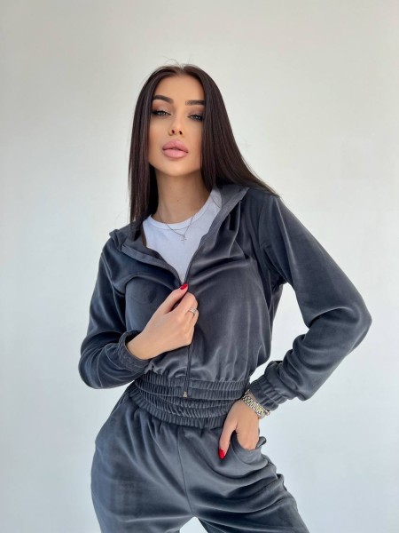 Женский велюровый костюм серого цвета 30894