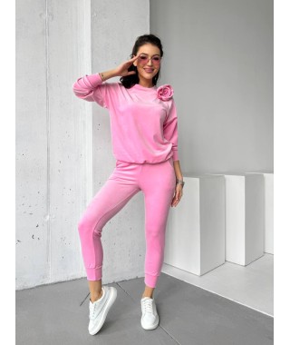 Велюровый женский костюм розового цвета 30935