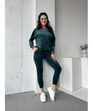 Велюровый женский костюм изумрудного цвета 30939