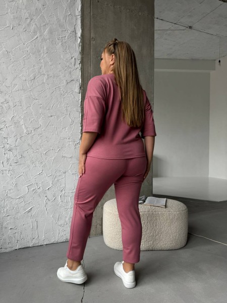 Легкий спортивный костюм пудрового цвета 30945