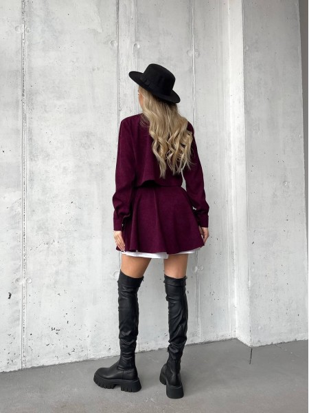 Жіночий вельветовий костюм 2-ка (спідниця-шорти+піджак) бордового кольору 30966