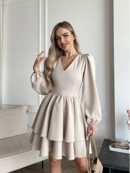 Классическое платье мини с двойной юбкой бежевого цвета 31043