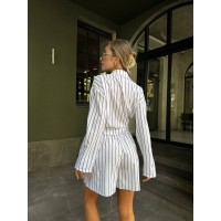 Легкий костюм із шортами білого кольору 31137