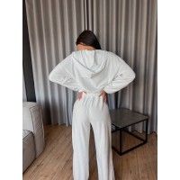 Жіночий велюровий комбінезон молочного кольору 31140