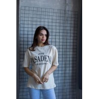 Базовая женская футболка с надписью бежевого цвета 31179