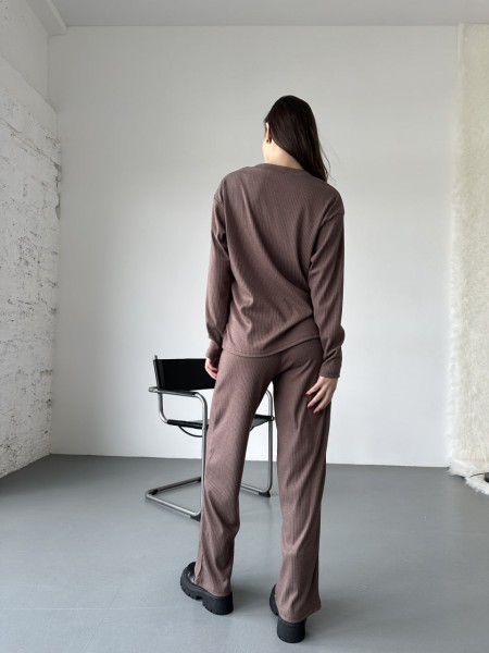 Женский прогулочный костюм из трикотажа в рубчик кофейного цвета 31197