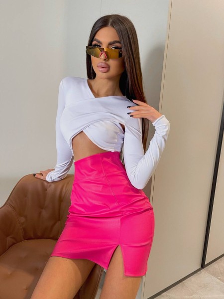 Жіноча спідниця міні з еко-шкіри малинового кольору 31218